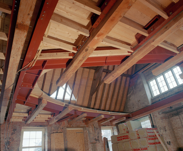 842260 Afbeelding van een dak- en zolderconstructie in het Duitse Huis (Geertebolwerk 1) te Utrecht, waarvan de ...